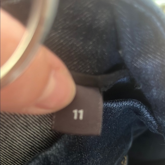 Reitmans Blue Straight Leg Jeans Classic Style - Picture 6 of 6